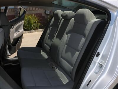 2018 Hyundai ELANTRA SEL   - Photo 20 - Santa Maria, CA 93458