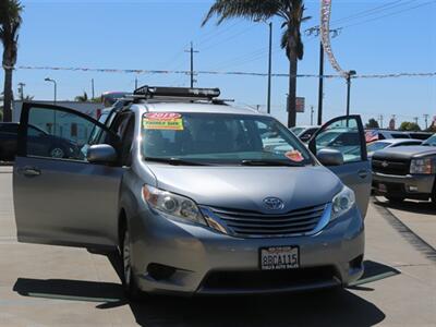 2017 Toyota Sienna LE 8-Passenger   - Photo 36 - Santa Maria, CA 93458