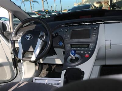 2014 Toyota Prius Three   - Photo 29 - Santa Maria, CA 93458