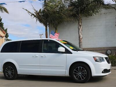 2015 Dodge Grand Caravan SXT Plus   - Photo 5 - Santa Maria, CA 93458