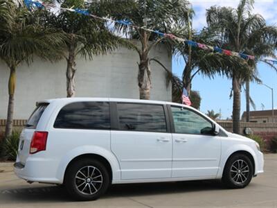 2015 Dodge Grand Caravan SXT Plus   - Photo 7 - Santa Maria, CA 93458