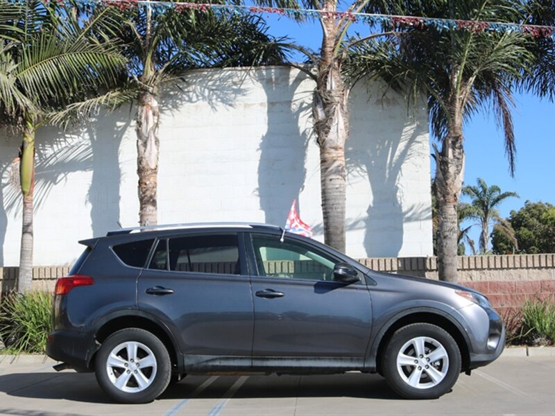 2013 Toyota RAV4 XLE - Photo 5 - Santa Maria, CA 93458