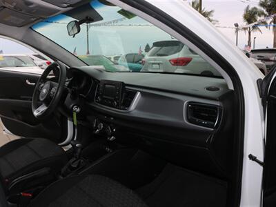 2018 Kia Rio LX   - Photo 21 - Santa Maria, CA 93458