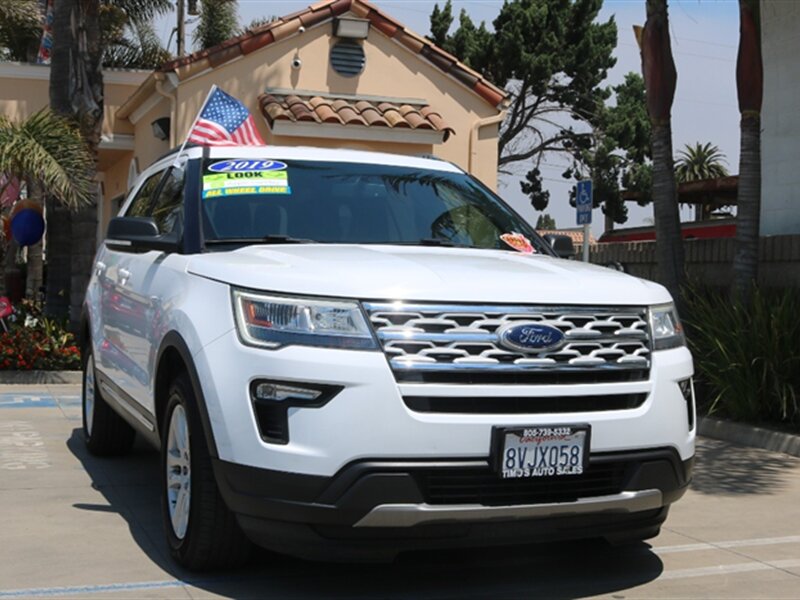 2019 Ford Explorer XLT  