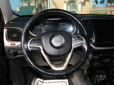 2017 Jeep Cherokee Limited   - Photo 32 - Santa Maria, CA 93458