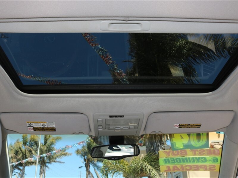 2004 Lexus RX photo 29