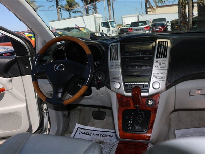 2004 Lexus RX photo 28