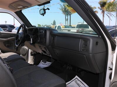 2005 GMC Sierra 1500 Work Truck   - Photo 22 - Santa Maria, CA 93458