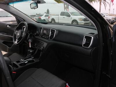2019 Kia Sportage LX - Photo 19 - Santa Maria, CA 93458