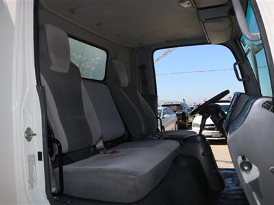 2017 Isuzu NPR GAS W/TOMMY GATE   - Photo 33 - Santa Maria, CA 93458