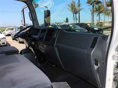 2017 Isuzu NPR GAS W/TOMMY GATE   - Photo 32 - Santa Maria, CA 93458