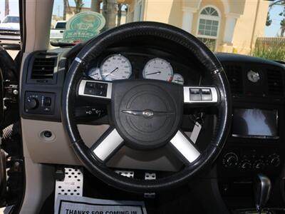 2007 Chrysler 300 Series SRT-8  6.1 HEMI - Photo 34 - Santa Maria, CA 93458