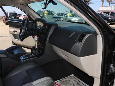 2007 Chrysler 300 Series SRT-8  6.1 HEMI - Photo 26 - Santa Maria, CA 93458