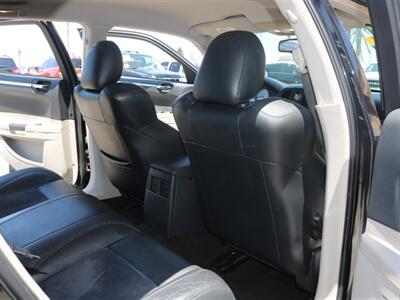 2007 Chrysler 300 Series SRT-8  6.1 HEMI - Photo 28 - Santa Maria, CA 93458