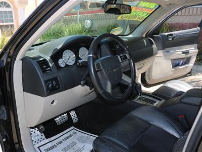 2007 Chrysler 300 Series SRT-8  6.1 HEMI - Photo 22 - Santa Maria, CA 93458