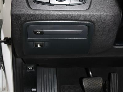 2018 BMW 330e iPerformance   - Photo 34 - Santa Maria, CA 93458