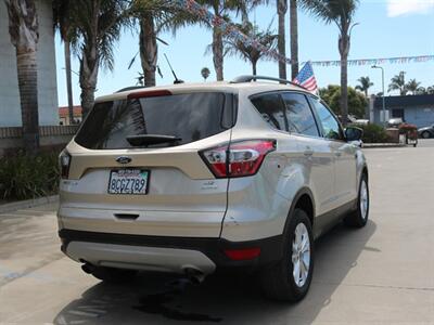 2018 Ford Escape SE - Photo 8 - Santa Maria, CA 93458