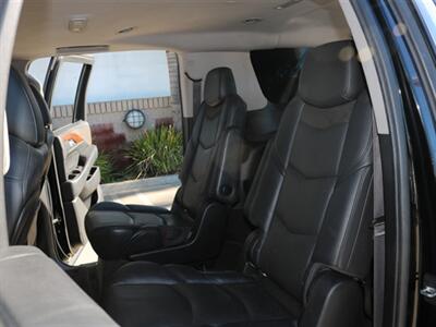 2016 Cadillac Escalade ESV Luxury Collection   - Photo 38 - Santa Maria, CA 93458
