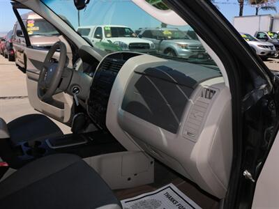 2011 Ford Escape XLS   - Photo 20 - Santa Maria, CA 93458