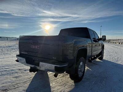 2019 GMC Sierra 2500 SLT Crew Cab  4x4 - Photo 9 - St Albert, AB T8N 3Z7