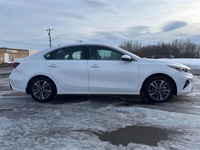 2023 Kia Forte EX   - Photo 7 - Acheson, AB T7X 5A3