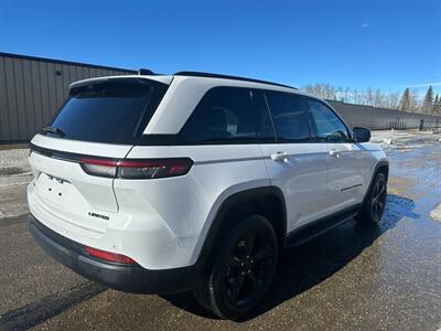 2024 Jeep Grand Cherokee Limited  4X4 - Photo 8 - St Albert, AB T8N 3Z7
