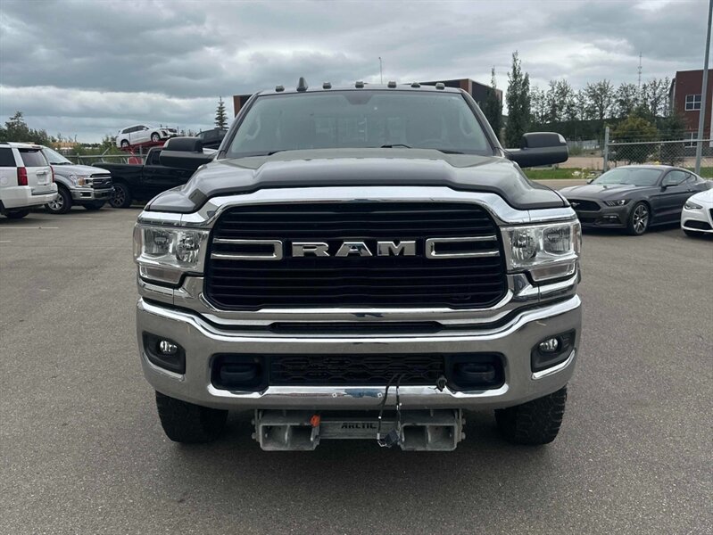 2019 RAM 3500 Big Horn Dually 4x4 - Photo 2 - Acheson, AB T7X 5A3