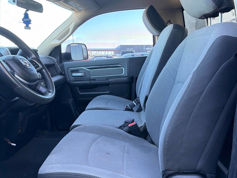 2019 RAM 3500 Big Horn Dually 4x4 - Photo 10 - Acheson, AB T7X 5A3