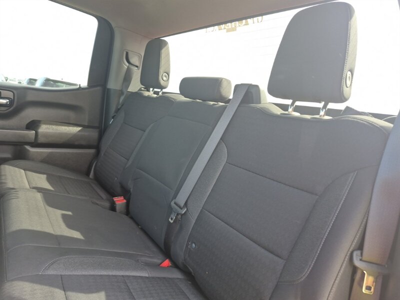 2023 Chevrolet Silverado 1500 Custom 6.6ft Box 4x4 - Photo 11 - St Albert, AB T8N 3Z7