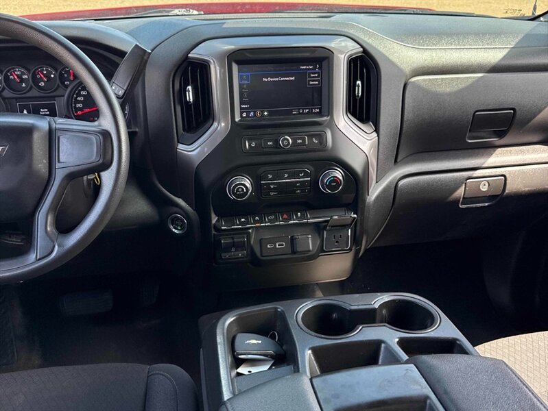 2023 Chevrolet Silverado 1500 Custom 6.6ft Box 4x4 - Photo 9 - St Albert, AB T8N 3Z7