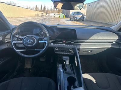 2024 Hyundai ELANTRA Preferred Tech   - Photo 9 - St Albert, AB T8N 3Z7