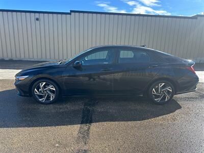 2024 Hyundai ELANTRA Preferred Tech   - Photo 2 - St Albert, AB T8N 3Z7