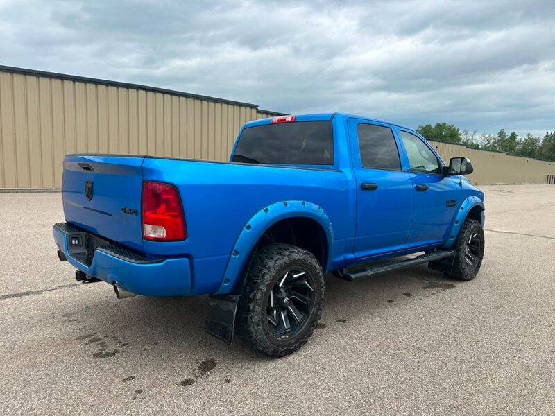 2021 RAM 1500 Classic Express 4x4 - Photo 8 - St Albert, AB T8N 3Z7