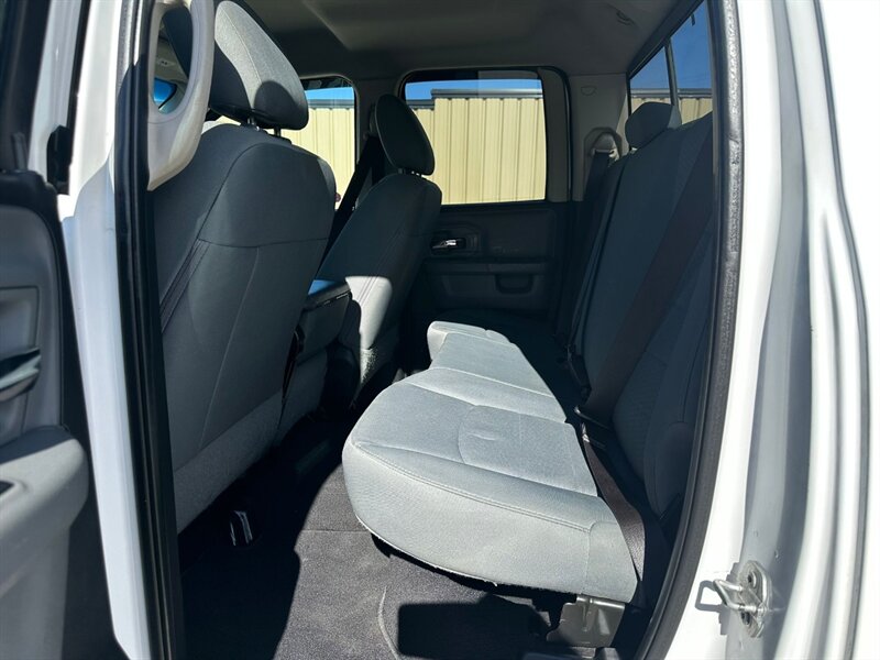 2017 RAM 1500 SLT - Photo 11 - St Albert, AB T8N 3Z7
