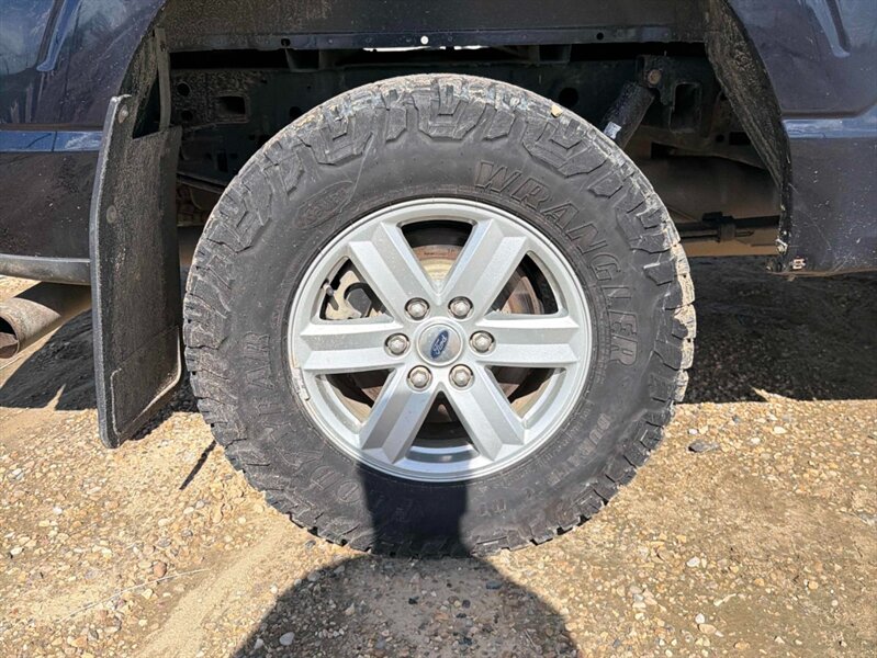 2022 Ford F-150 XLT FX4 3.5L Eco Boost 4x4 - Photo 16 - St Albert, AB T8N 3Z7