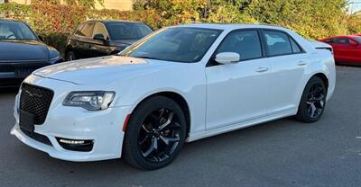 2023 Chrysler 300 Series Touring L   - Photo 1 - St Albert, AB T8N 3Z7