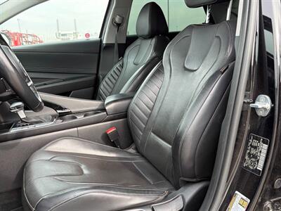 2023 Hyundai ELANTRA Hybrid Luxury - Photo 12 - Edmonton, AB T5L 2J7