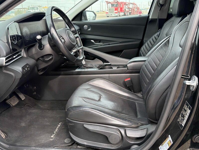 2023 Hyundai ELANTRA Hybrid Luxury - Photo 10 - Edmonton, AB T5L 2J7