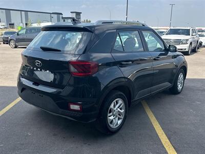 2021 Hyundai Venue Preferred   - Photo 7 - Edmonton, AB T5L 2J7