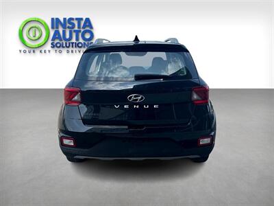 2021 Hyundai Venue Preferred   - Photo 5 - Edmonton, AB T5L 2J7