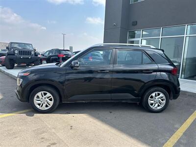 2021 Hyundai Venue Preferred   - Photo 4 - Edmonton, AB T5L 2J7