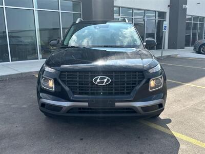 2021 Hyundai Venue Preferred   - Photo 2 - Edmonton, AB T5L 2J7