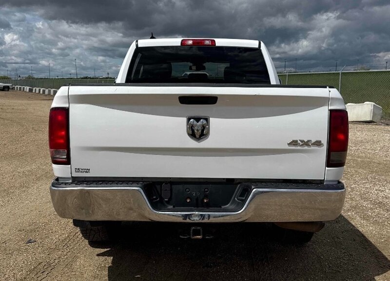2021 RAM 1500 Classic SXT 4X4 - Photo 7 - St Albert, AB T8N 3Z7