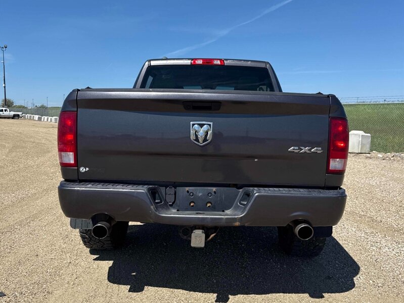 2019 RAM 1500 Classic Express 4x4 - Photo 6 - St Albert, AB T8N 3Z7