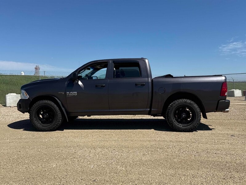 2019 RAM 1500 Classic Express 4x4 - Photo 2 - St Albert, AB T8N 3Z7
