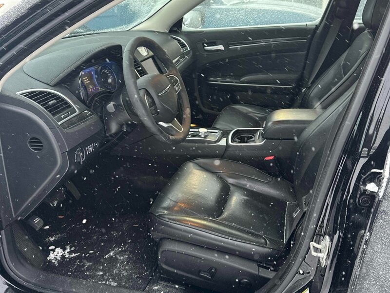 2023 Chrysler 300 Series Touring L AWD - Photo 9 - Acheson, AB T7X 5A3