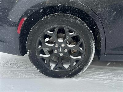 2023 Chrysler 300 Series Touring L AWD - Photo 17 - Acheson, AB T7X 5A3