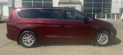 2022 Chrysler Grand Caravan SXT - Photo 5 - Edmonton, AB T5L 2J7