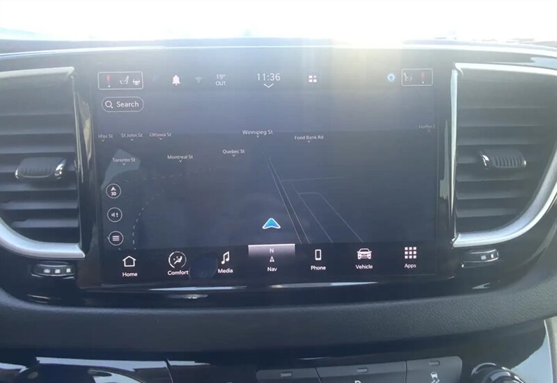 2022 Chrysler Grand Caravan SXT - Photo 10 - Edmonton, AB T5L 2J7