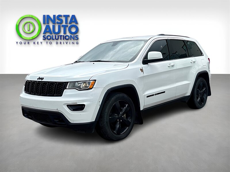 2018 Jeep Grand Cherokee Laredo 4x4 - Photo 1 - Edmonton, AB T5L 2J7